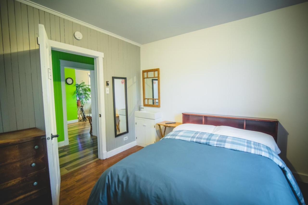 Aux 4 Vents - Auberg'Inn Carleton-sur-Mer Exterior photo